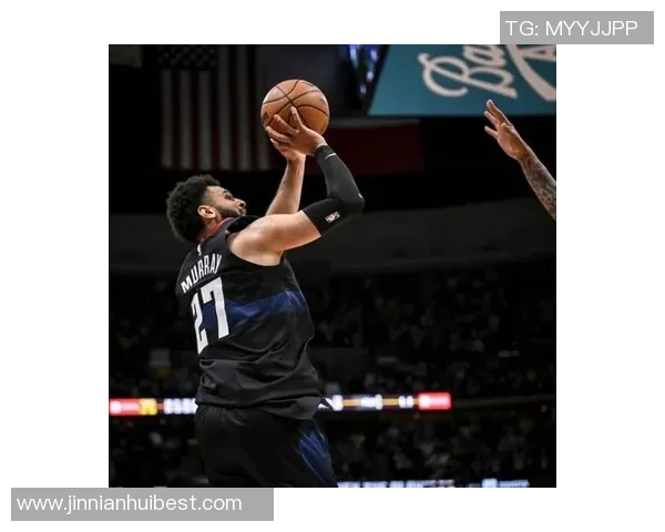 穆雷轻伤不下火线再创佳绩单场52分展现超强实力 穆雷轻伤不下火线再创佳绩单场52分展现超强实力