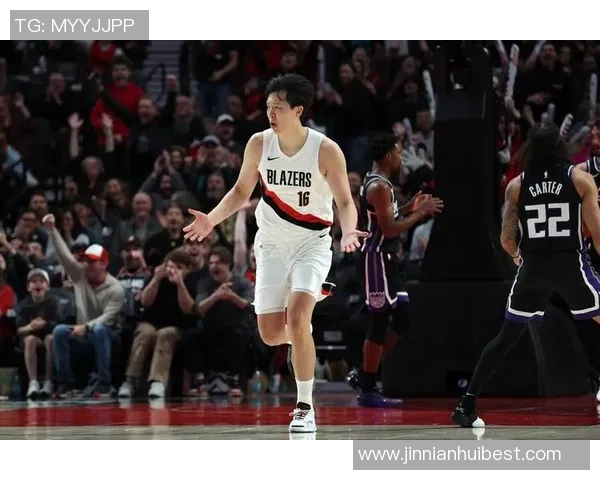 美媒体评论克林根五犯后球队不敢用杨瀚森护筐表现令人担忧 美媒体评论克林根五犯后球队不敢用杨瀚森护筐表现令人担忧