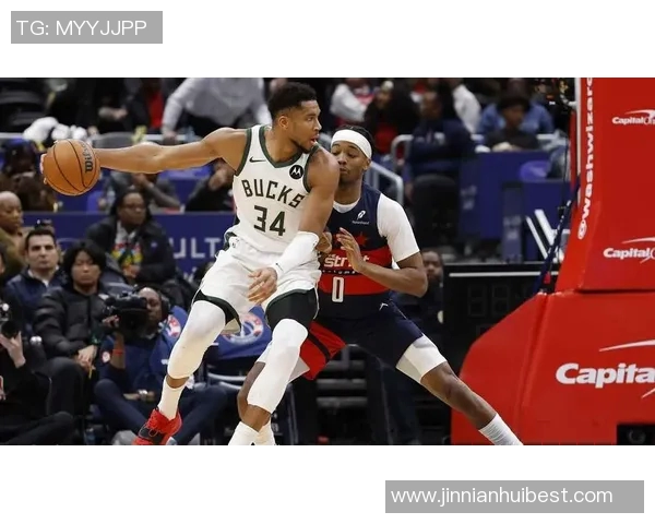 字母哥回应交易传闻称未关注相关报道并无意加盟尼克斯