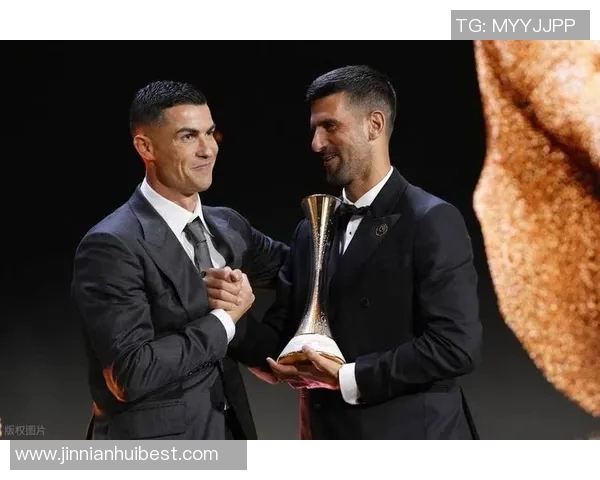 C罗热爱环足奖典礼渴望更多奖杯与千球里程碑 C罗热爱环足奖典礼渴望更多奖杯与千球里程碑