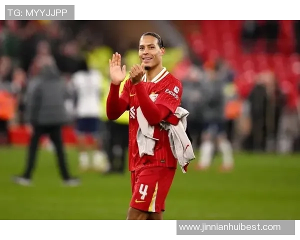 利物浦瞄准施洛特贝克为范迪克接班人双方已展开初步沟通 利物浦瞄准施洛特贝克为范迪克接班人双方已展开初步沟通